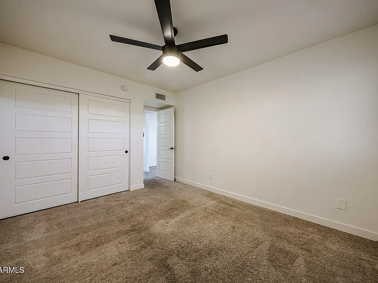 1803 W Maryland Ave — Photo 16