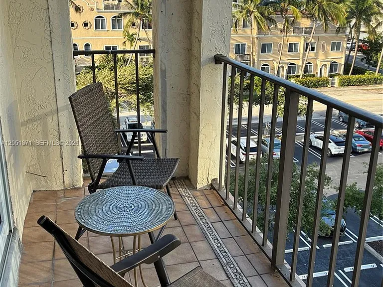 400 N Riverside Dr #501 — Photo 6