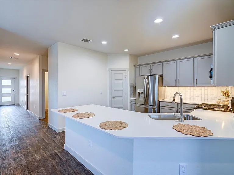 4613 Tully Dr — Photo 18