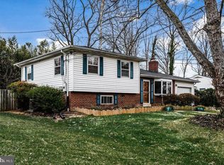 7134 Layton Dr, Springfield, VA 22150