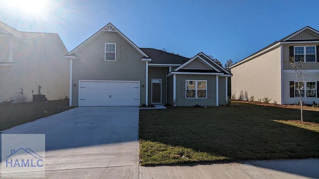 4 bed, 3.0 bath, 1984 sqft, $1,995 — Photo 1