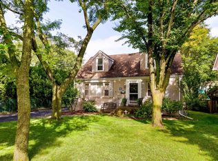 3812 Church St, Evanston, IL 60203