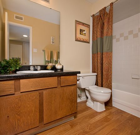 5th image of 1700 Rivercrest Dr APT 0320