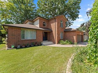 5753 Bishop St, Lasalle, ON N9H 1N8