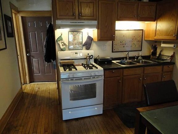 3rd image of 2603 W Chicago Ave APT 2F