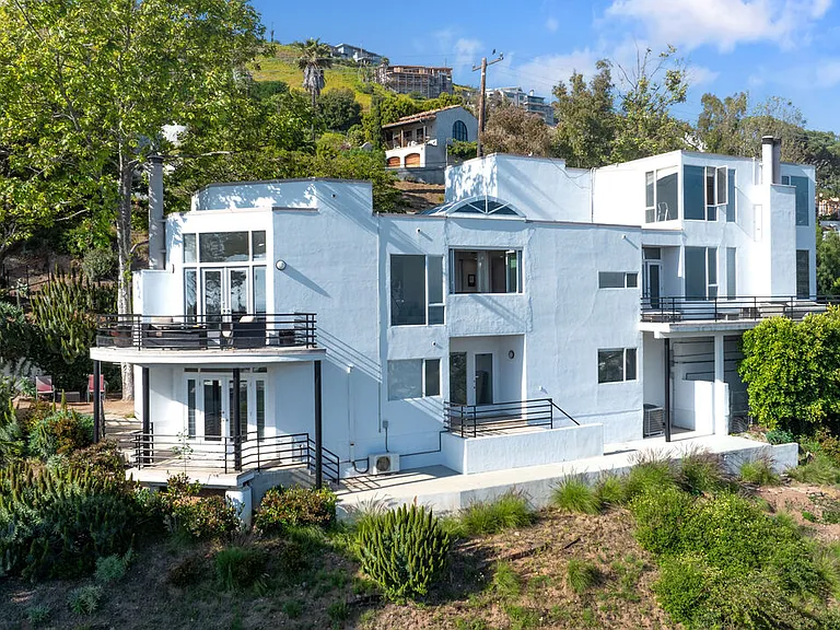 30112 Cuthbert Rd — Photo 33