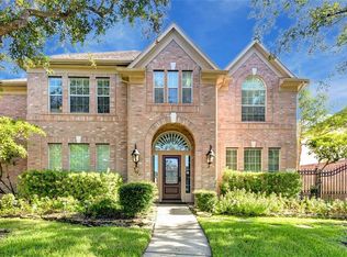 2611 Salado Dr, Pearland, TX 77584