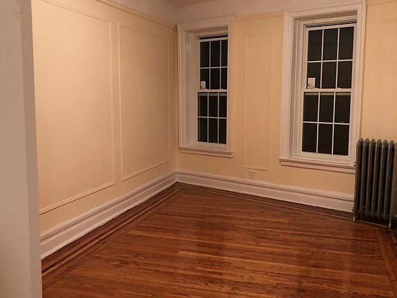 5th image of 323 E Mosholu Pkwy N APT 3G