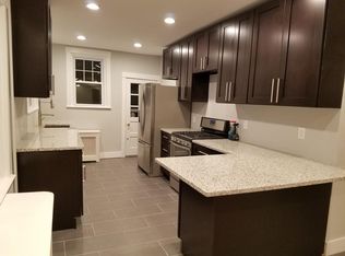 447 Hermitage St, Philadelphia, PA 19128