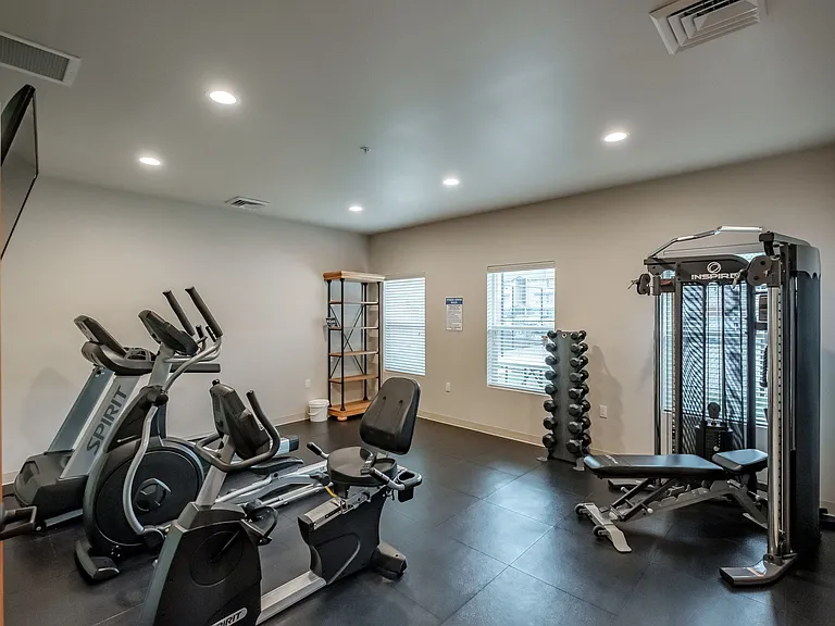 Aspen Place Apartments — Photo 5