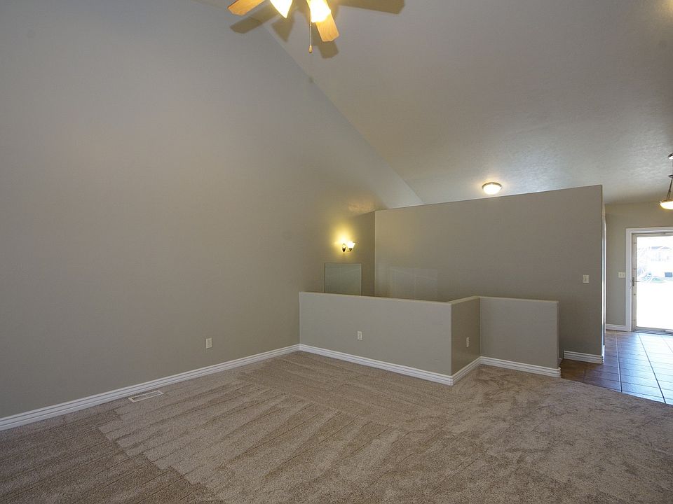 1st image of 13113 S Woods Dr