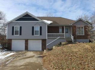 510 SE Wingate St, Lees Summit, MO 64063