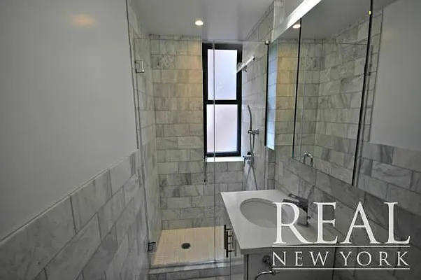 Rented by REAL New York | media 33