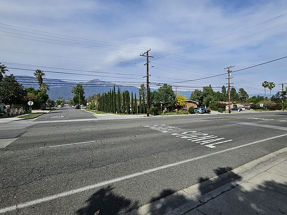 5th image of 9018 Baseline Rd