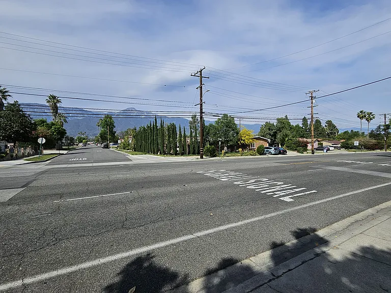 9018 Baseline Rd — Photo 5