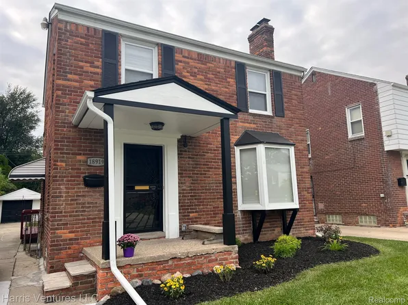 18919 Mallina St, Detroit, MI 48236