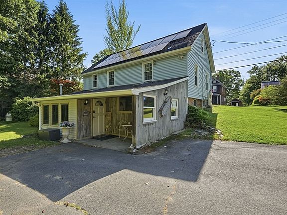 5th image of 283 Chapman St