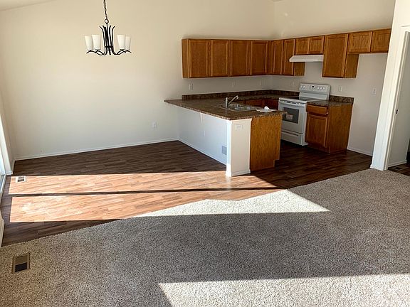 5th image of 807 Sambar Dr