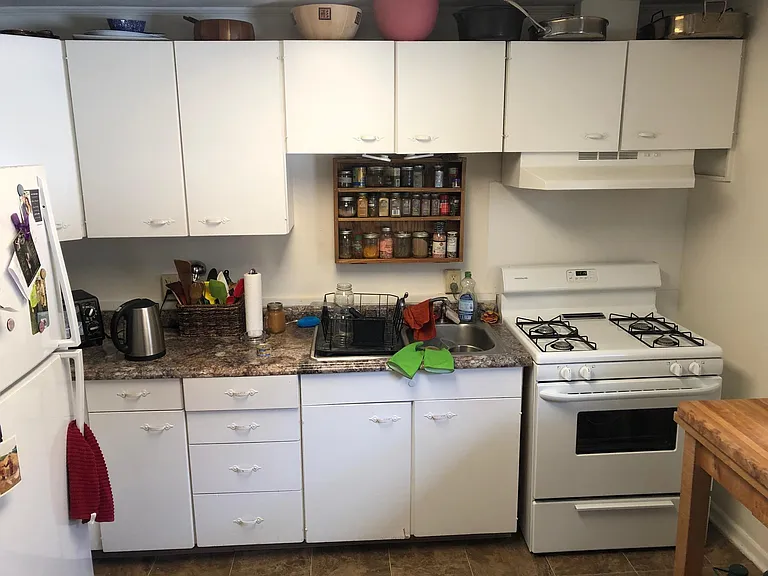 218 Tareyton Dr #1 — Photo 5