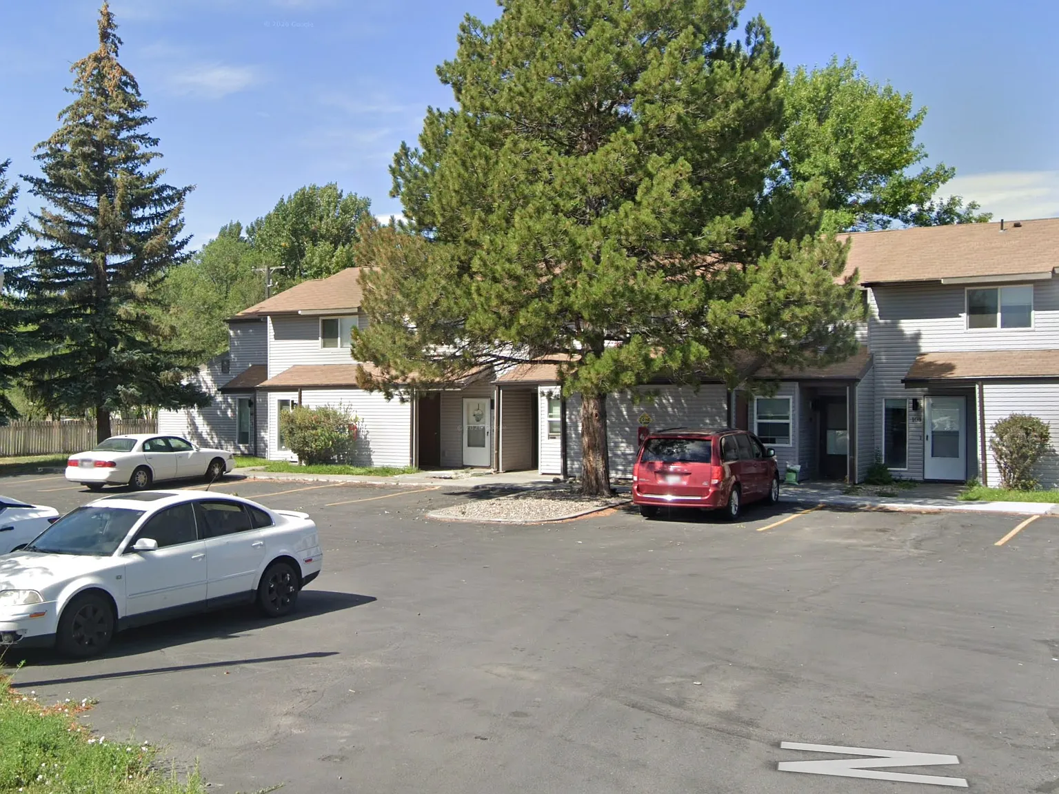 2 bed, 1.0 bath, $1,011 — Photo 2