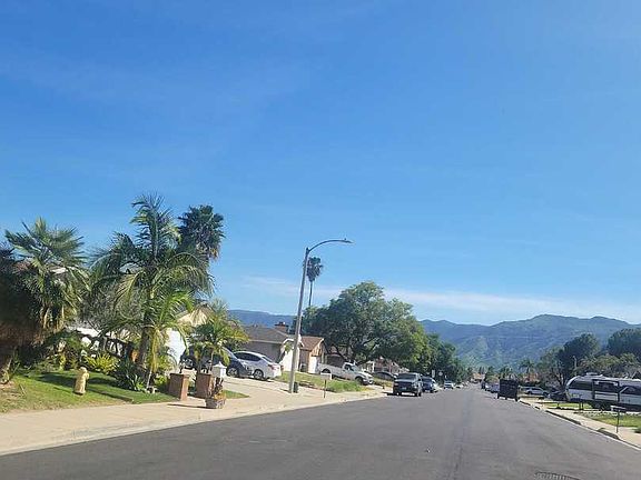 5th image of 189 N Massachusetts St