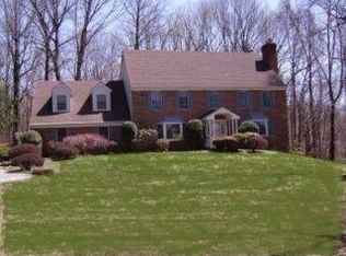 9 Jackson Manor Ct, Phoenix, MD 21131