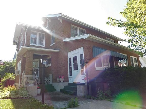 2nd image of 216 S Franklin St