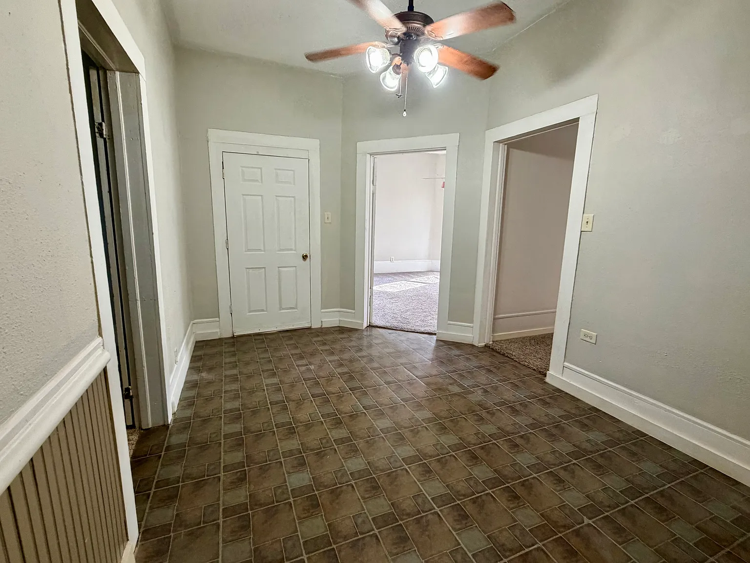 2 bed, 1158 sqft, $1,450 — Photo 4
