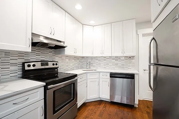 Rented by Compass | media 4