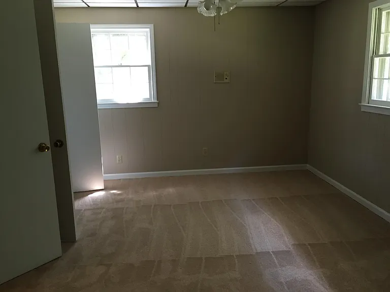2204 Vine St — Photo 17