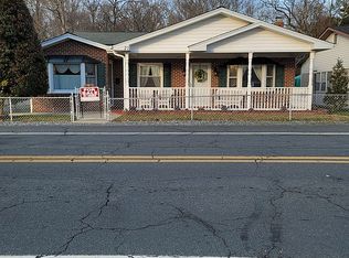 27 Glymont Rd, Indian Head, MD 20640