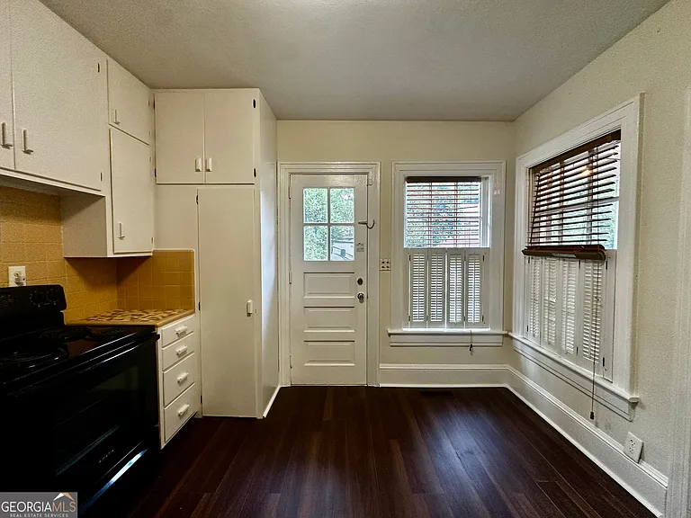 138 Desoto Pl — Photo 13
