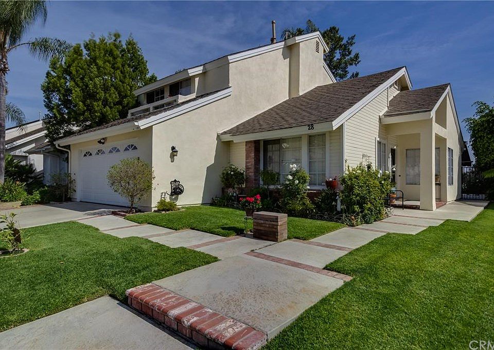 1st image of 28 Parkwood