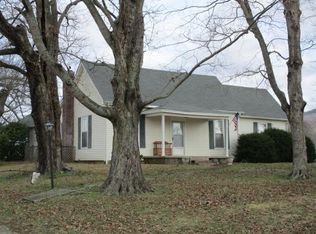 845 Viola Rd, McMinnville, TN 37110