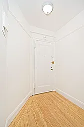 Rented by Barkoff Residential 