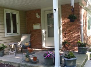 7 Bender Rd, Park Forest, IL 60466