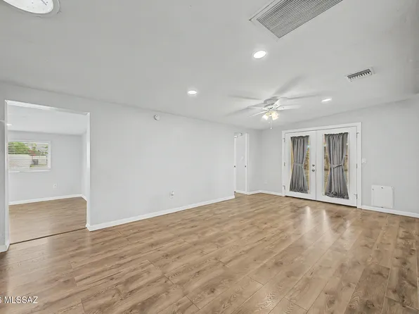364 E Calle Arizona, Tucson, AZ 85705