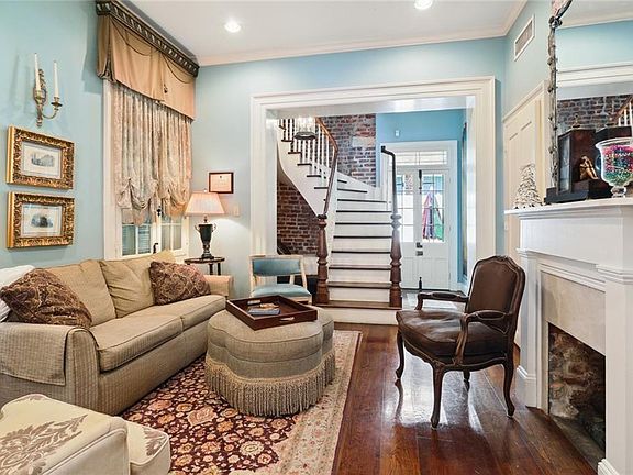 4th image of 737 Saint Ann St