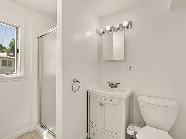 2408 37th St NW — Photo 20