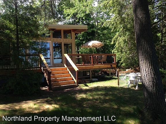 3rd image of 8885 Birchview Dr