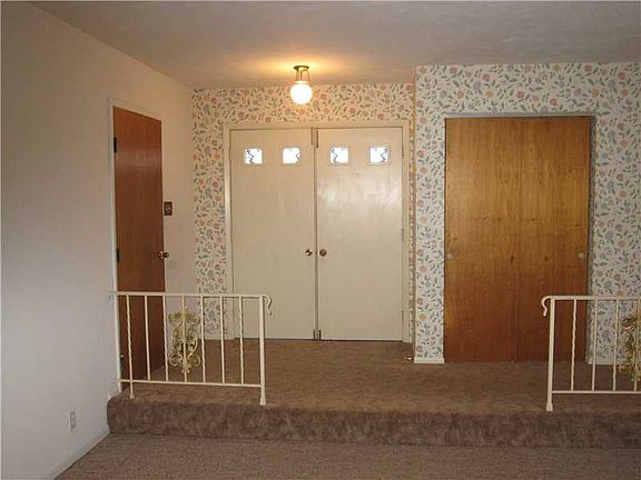 2nd image of 3022 Babette Dr