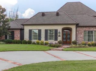 303 Sawgrass Ln, Broussard, LA 70518