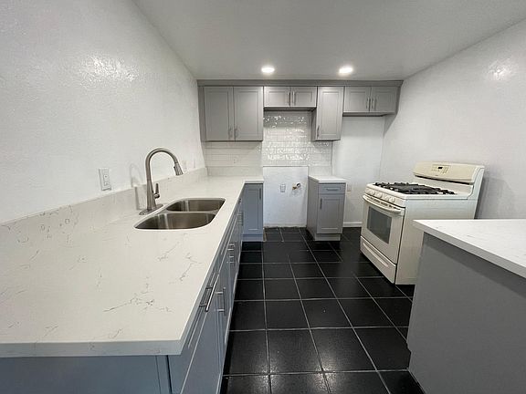 3rd image of 17425 Arrow Blvd APT 19