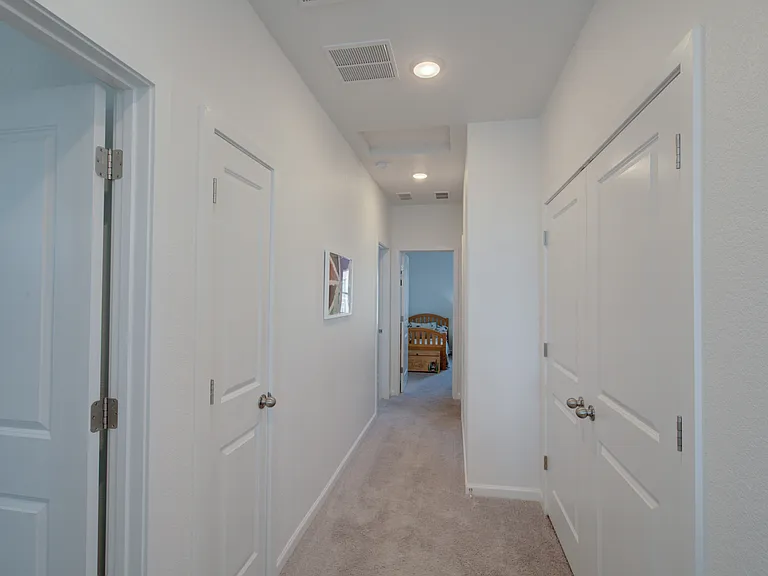 38 N Olympian Dr — Photo 16