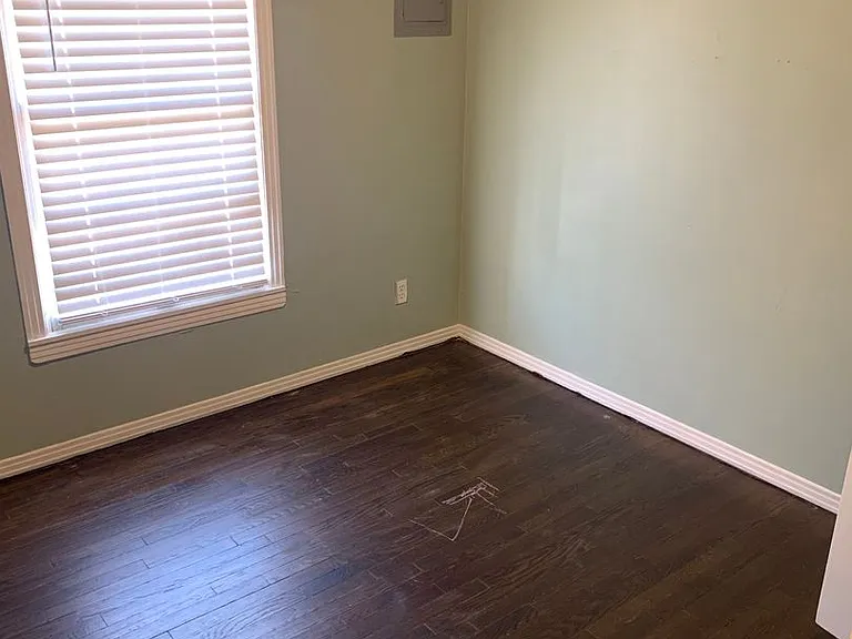 Native Lands Apartments — Photo 11