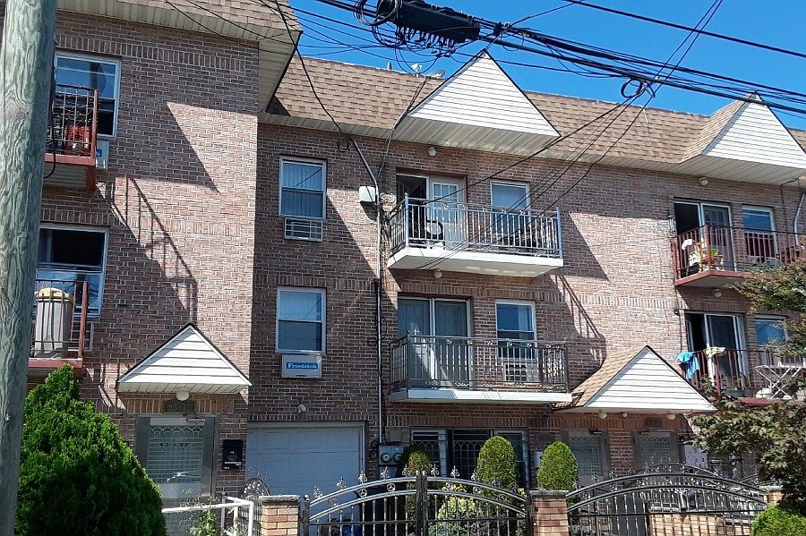 1st image of 9328 197th St