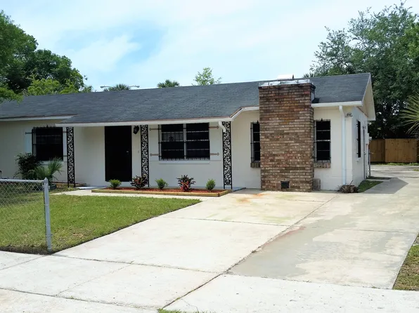 202 Yale Dr, Sanford, FL 32771