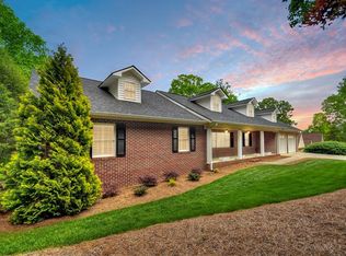 135 Westwoods Dr, Ellijay, GA 30540