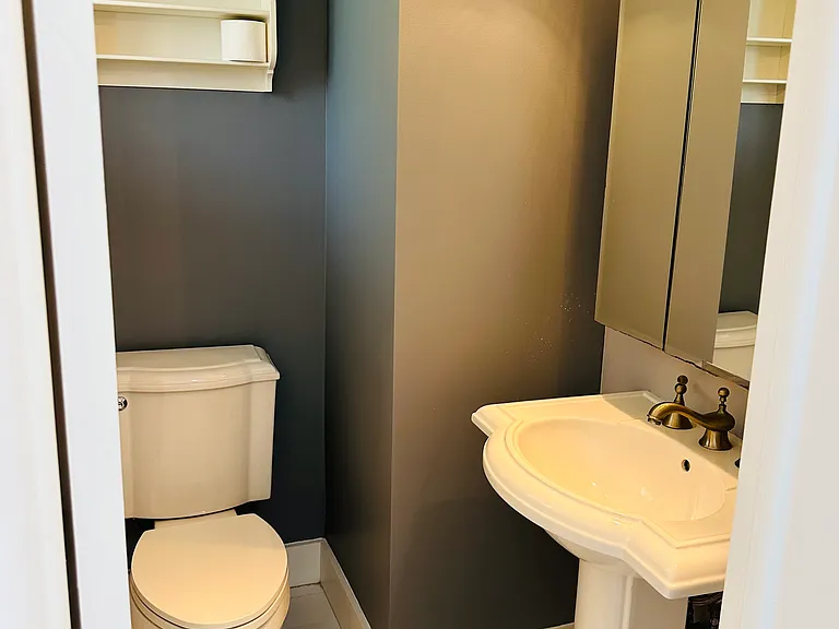 1170 NE 191st St #26-A — Photo 6