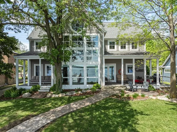 1807 Lakeshore Dr, Milford, IA 51351